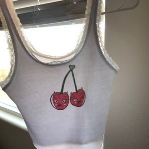 Small cropped tank top